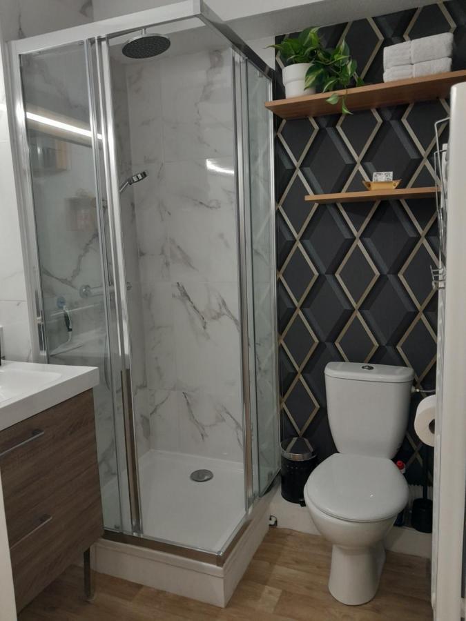 Joli 2 Pieces Sur Le Port Avec Piscine, Terrasse, Parking Appartement Capbreton Buitenkant foto