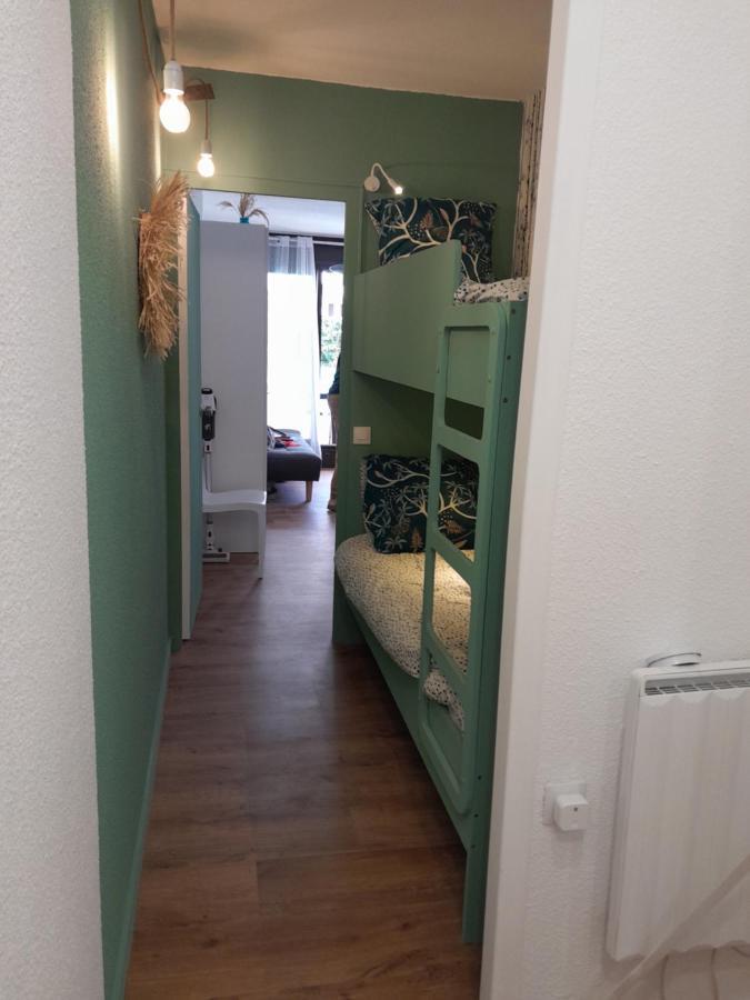 Joli 2 Pieces Sur Le Port Avec Piscine, Terrasse, Parking Appartement Capbreton Buitenkant foto