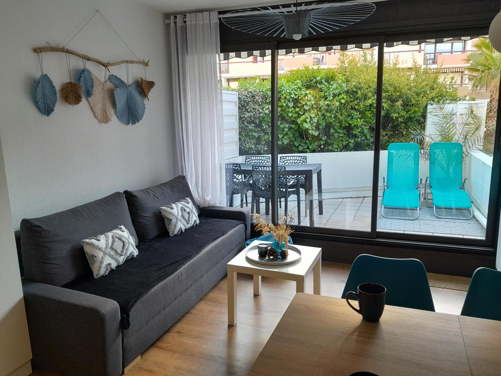 Joli 2 Pieces Sur Le Port Avec Piscine, Terrasse, Parking Appartement Capbreton Buitenkant foto